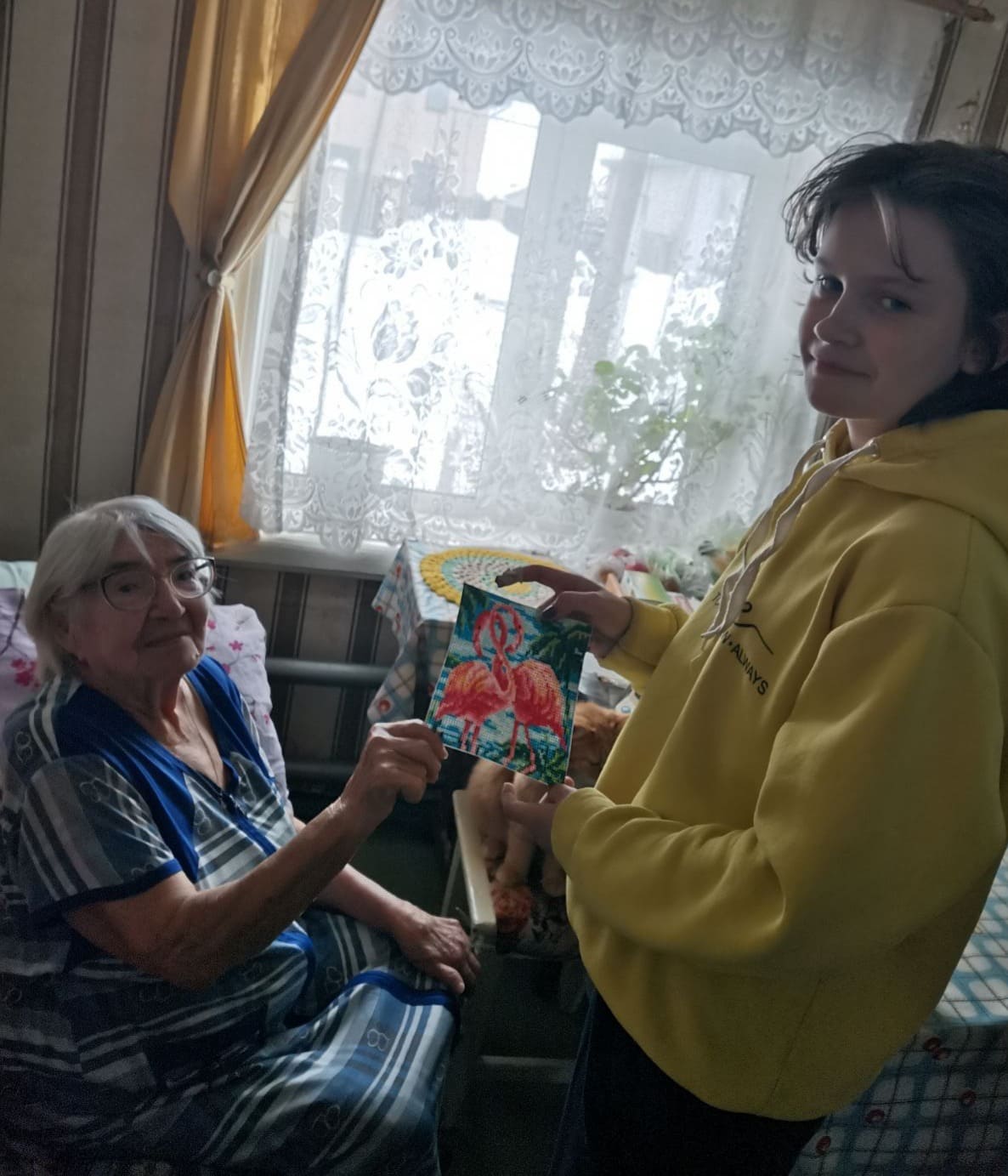 Улыбайтесь, бабушки!🌷
