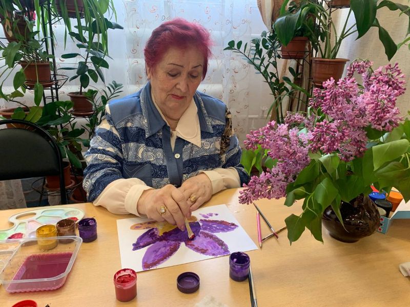 Цветочная симфония: рисуем сирень вместе