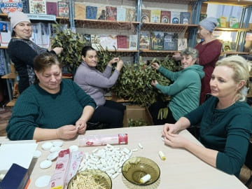 Работники социальной сферы и обслуживаемые принимают активное участие в помощи военнослужащим СВО.